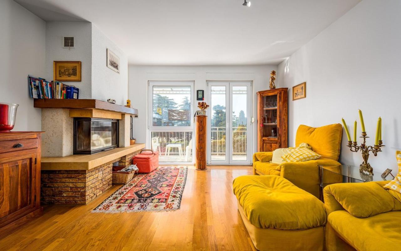 Valessia House With Apartment Umag Bagian luar foto